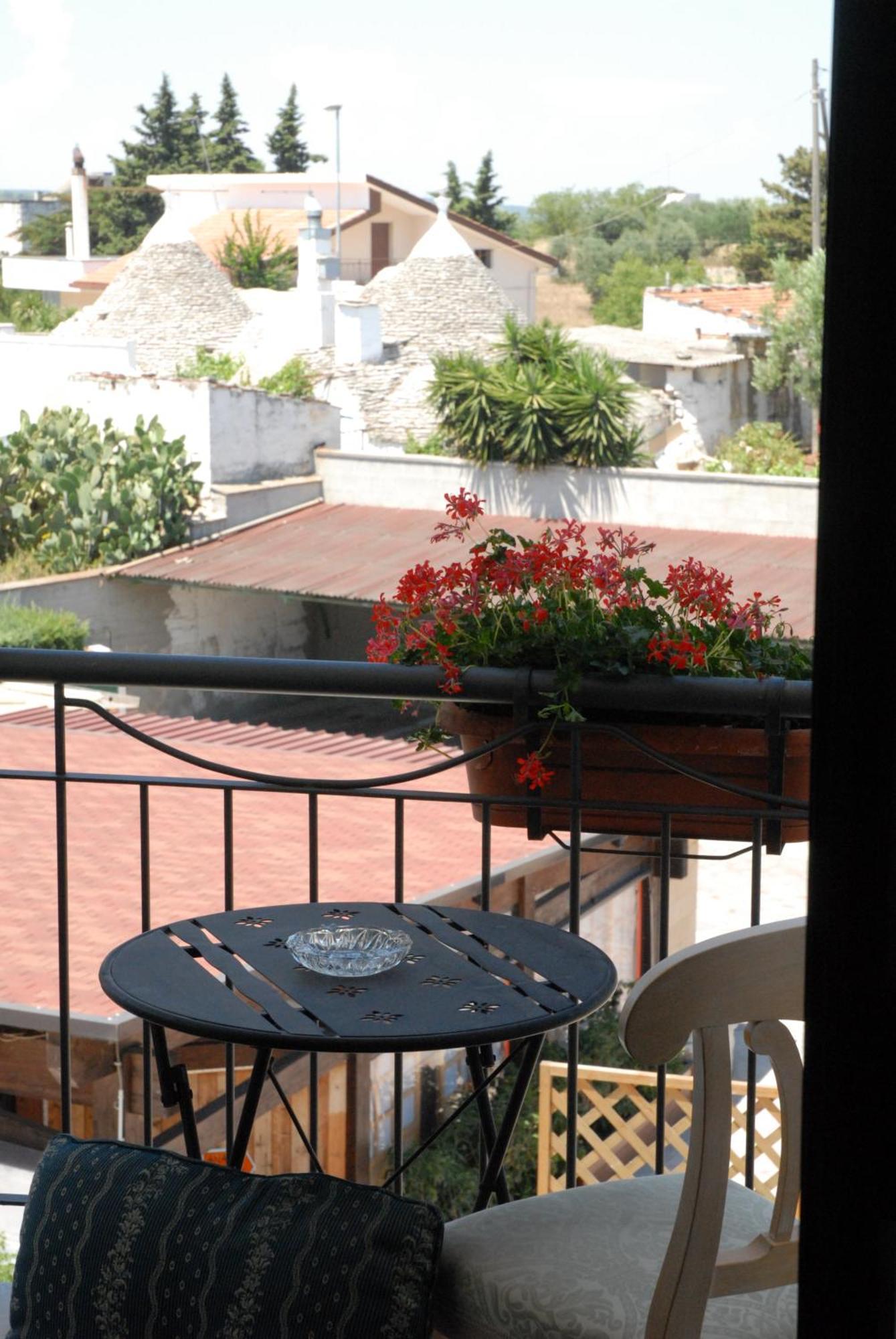 Hotel Donatello Alberobello Exterior foto